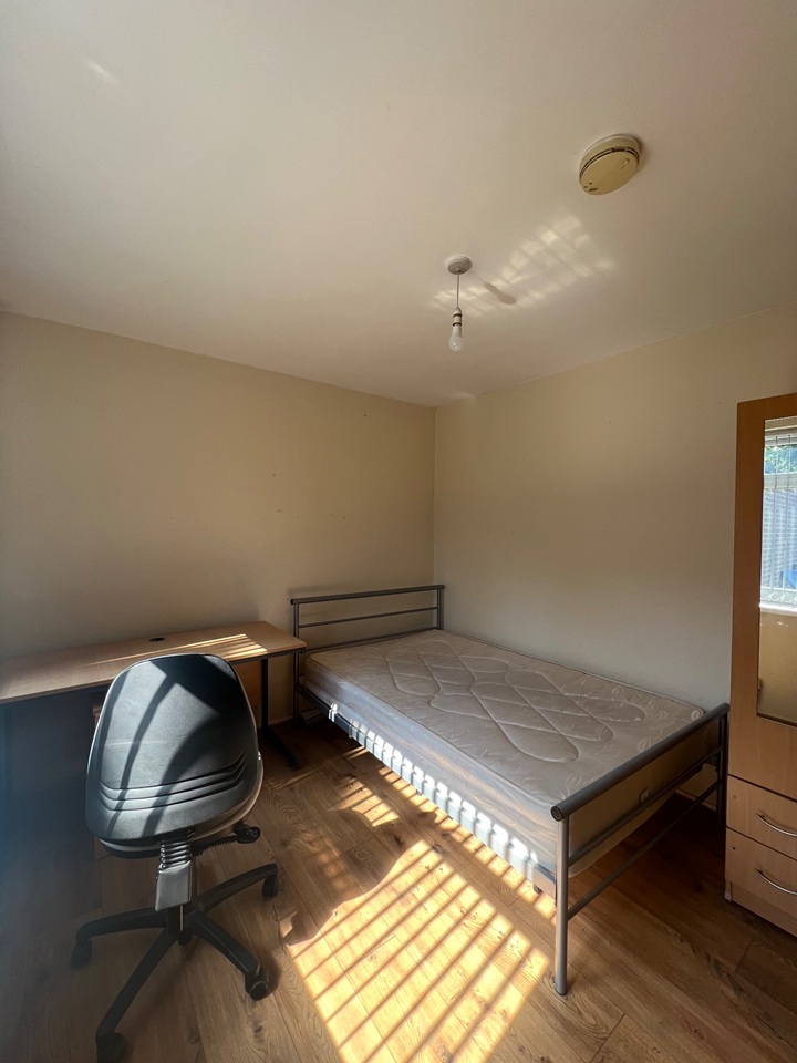 Additional image 2 of Room in a Shared House, Roman Way, B15, N1 7GU