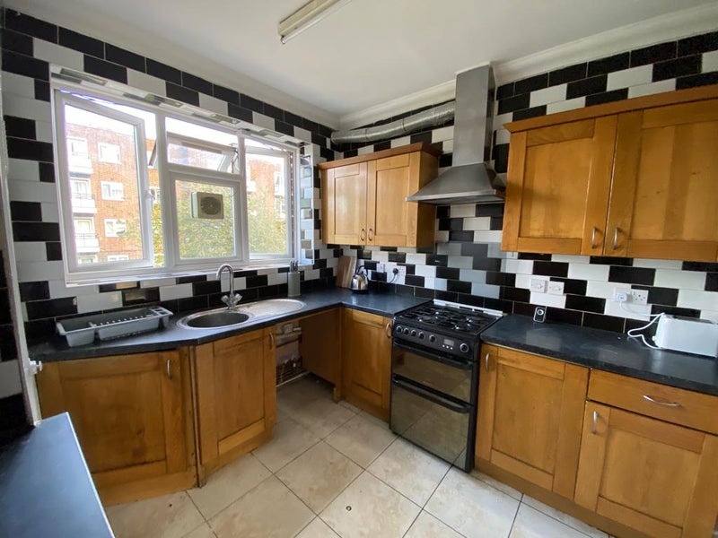 Additional image 5 of Room in a Shared Flat, Nine Elms Station, SW8, N1 7GU