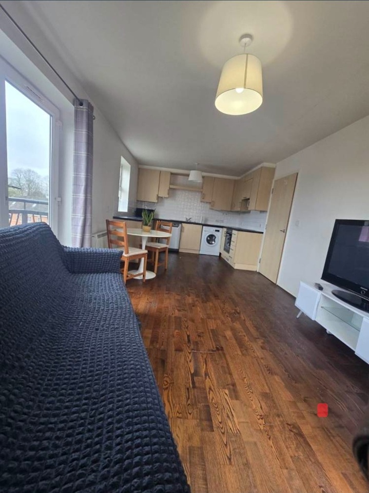 2 Bed Flat, Pipkin Court, CV1, N1 7GU