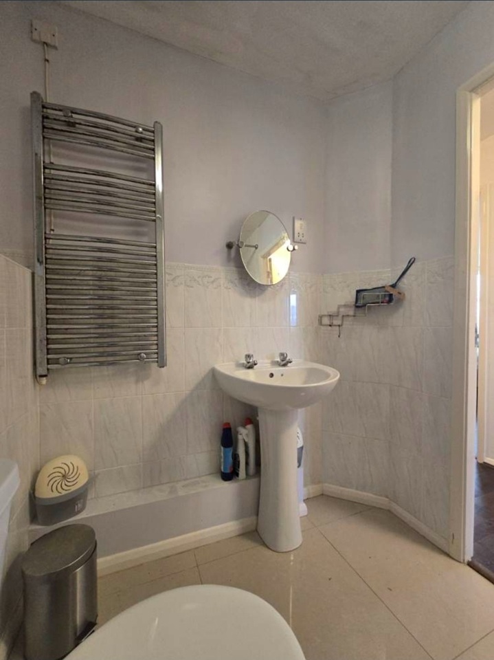 Additional image 8 of 2 Bed Flat, Pipkin Court, CV1, N1 7GU