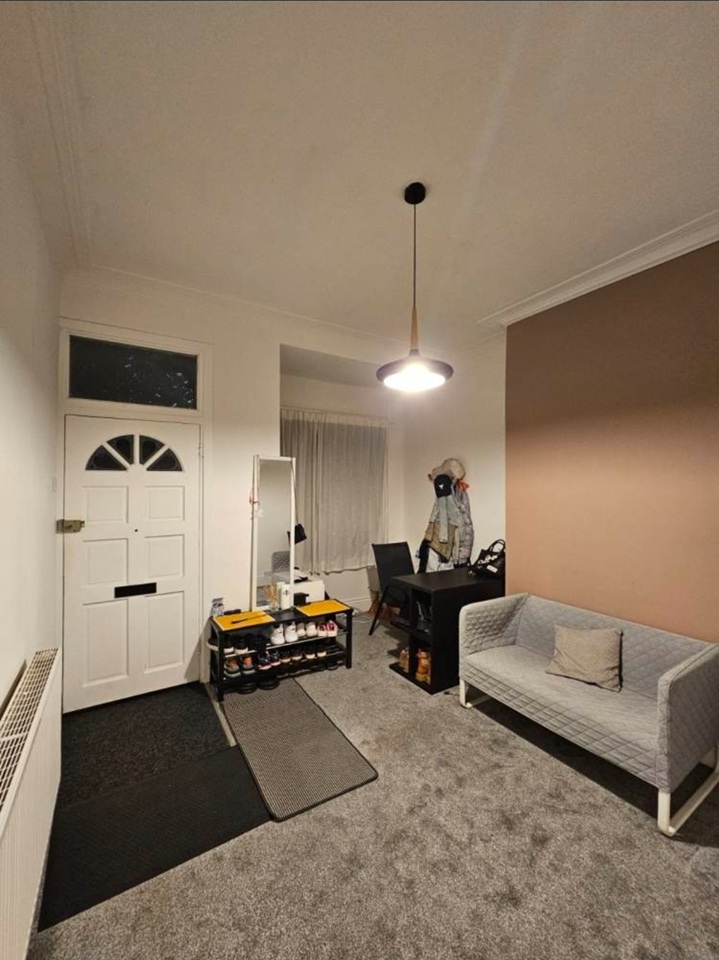 2 Bed Terraced House, St Thomas Road, B23, N1 7GU