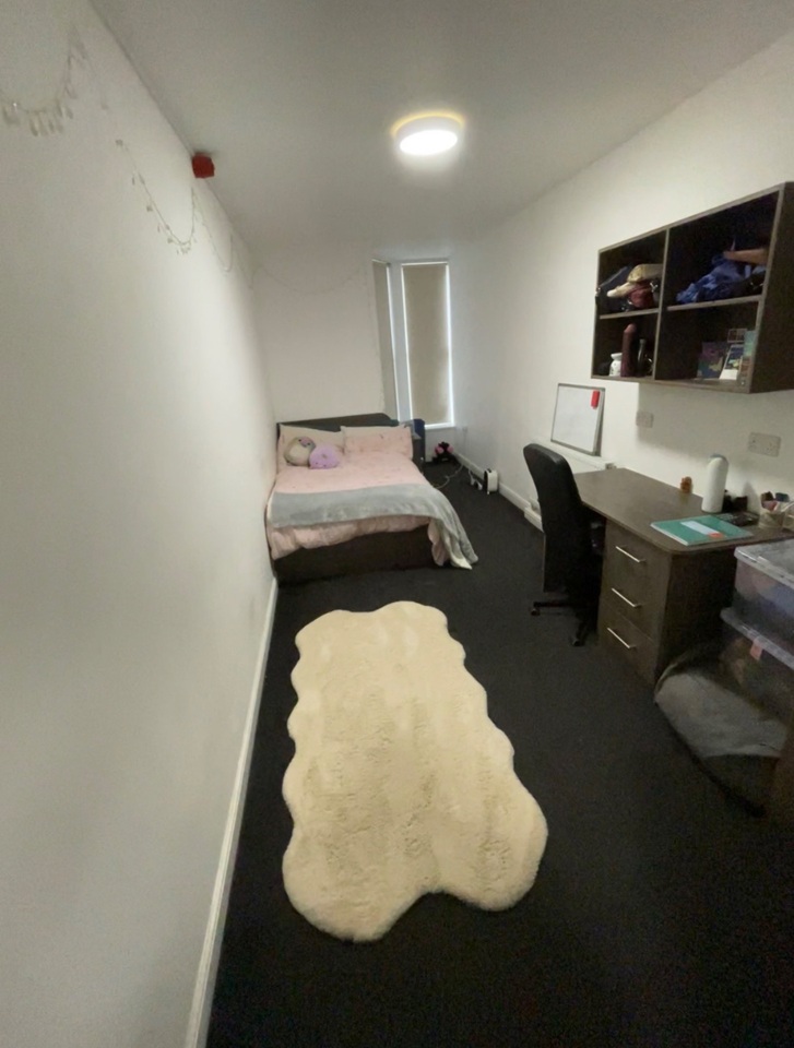 Additional image 3 of 3 Bed Flat, Beside Leeds Uni Business School, LS3, N1 7GU