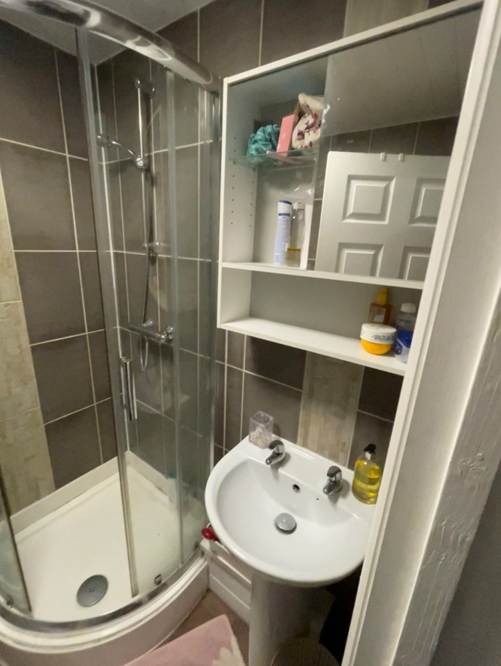 Additional image 6 of 3 Bed Flat, Beside Leeds Uni Business School, LS3, N1 7GU