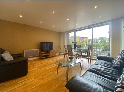 2 Bed Flat, High St, TW8