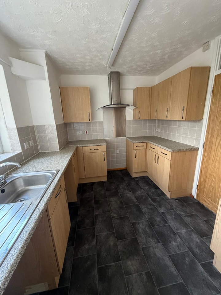 Additional image 6 of 3 Bed Maisonette, Fir Tree Rise, LS17, N1 7GU