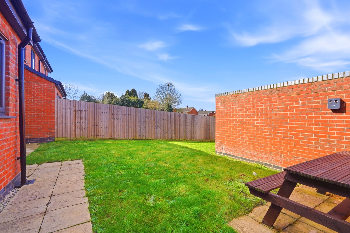 Additional image 19 of 6 Bed Semi-Detached House, Collingbourne Avenue, B36, N1 7GU