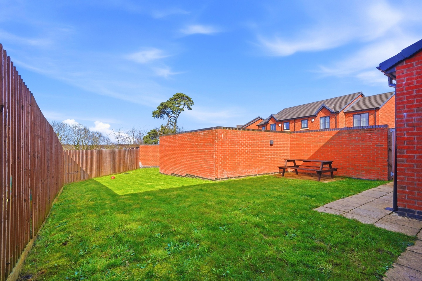 Additional image 20 of 6 Bed Semi-Detached House, Collingbourne Avenue, B36, N1 7GU