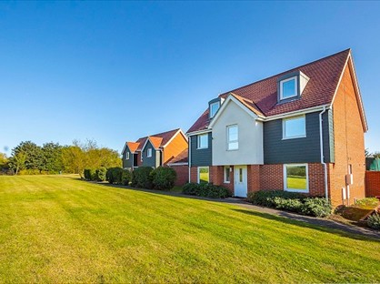 Bedsit, Wraysbury Drive, UB7