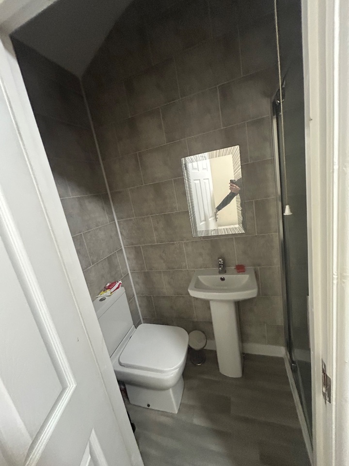 5 Bed Terraced House, King Edward Road, CV1, N1 7GU