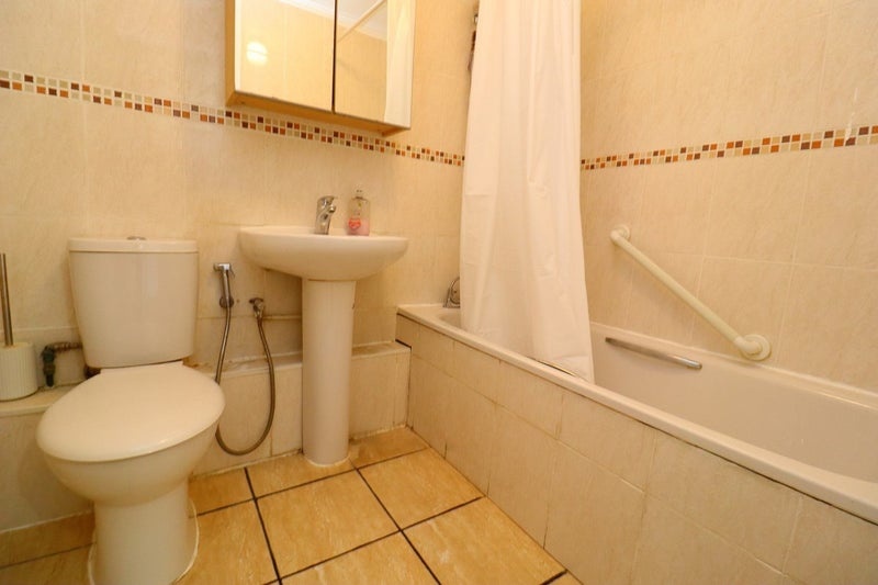 Additional image 5 of Room in a Shared Flat, Notting Hill Gate Station, W11, N1 7GU