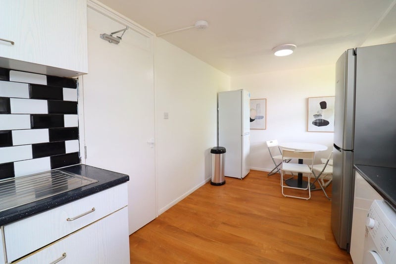 Additional image 7 of Room in a Shared Flat, Notting Hill Gate Station, W11, N1 7GU