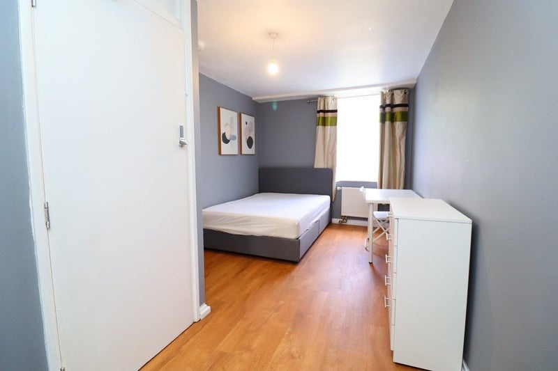 Additional image 8 of Room in a Shared Flat, Notting Hill Gate Station, W11, N1 7GU