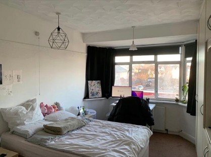 Room in a Shared House, Horn Lane, W3