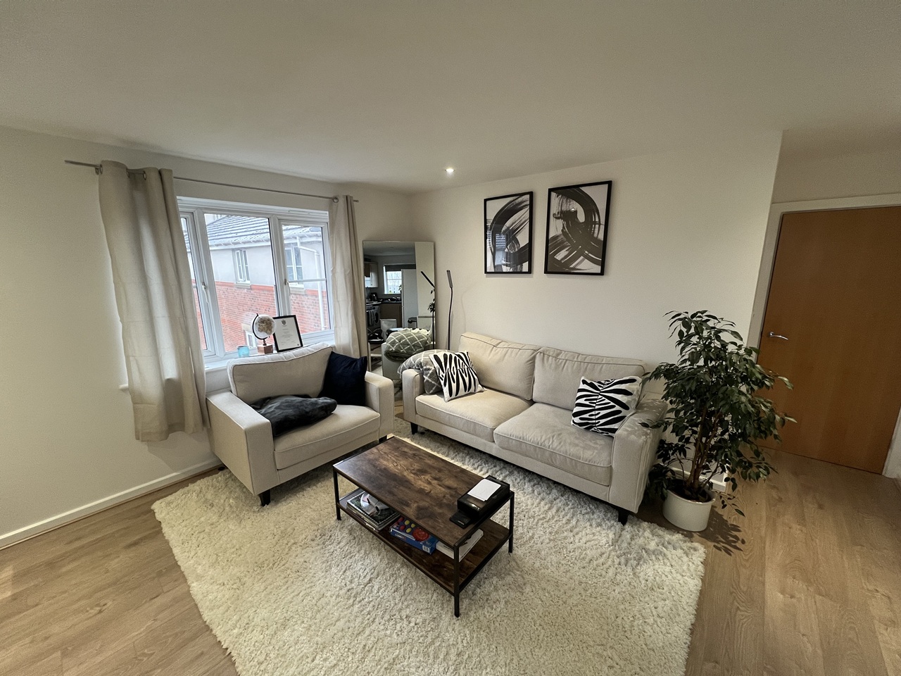 2 Bed Flat, Moor Lane, M7, N1 7GU