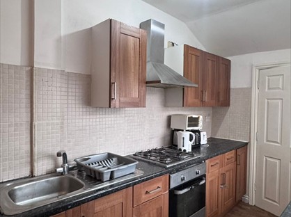 4 Bed Terraced House, Exeter Road, NG7