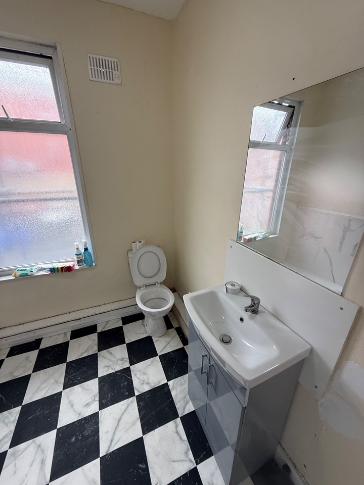 Additional image 10 of 3 Bed Terraced House, Woodview St, LS11, N1 7GU