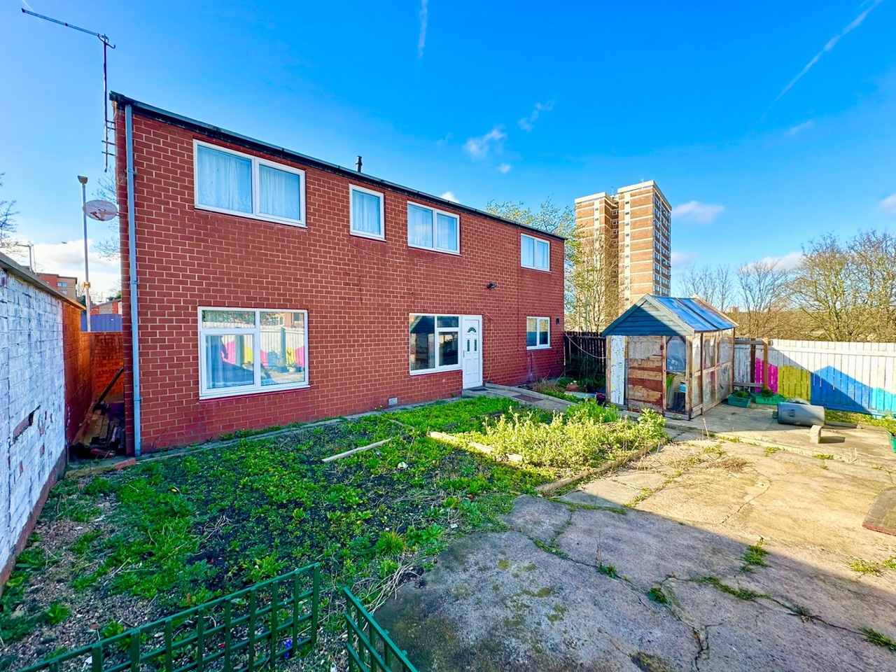 4 Bed Detached House, Blenheim View, LS2, N1 7GU