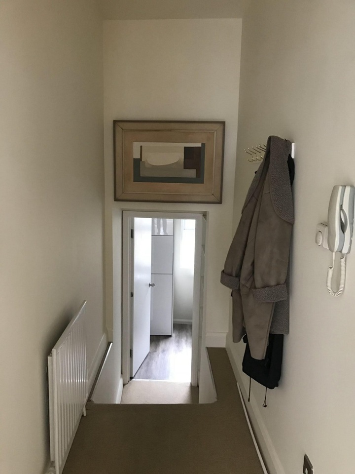 Additional image 3 of 1 Bed Flat, St Lukes Avenue, SW4, N1 7GU