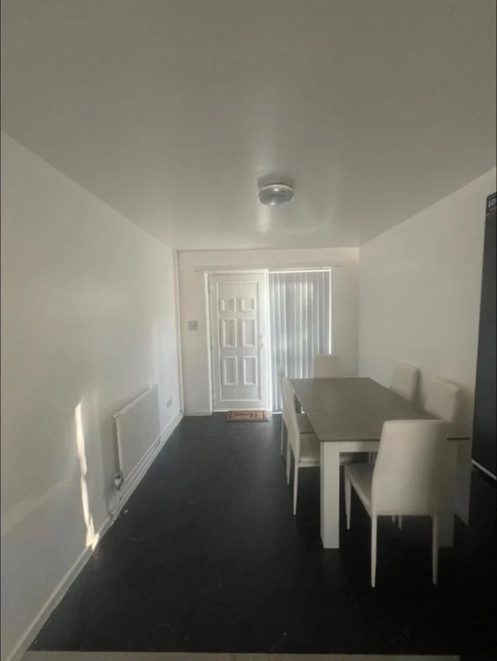 Additional image 3 of Room in a Shared House, Stockport Road, M12, N1 7GU