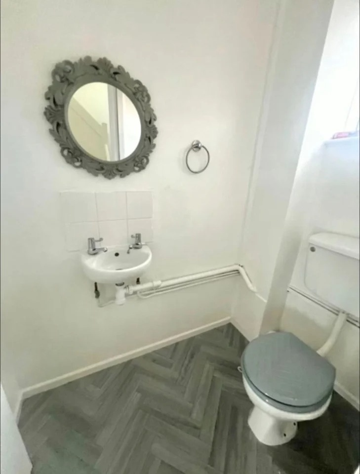 Additional image 4 of Room in a Shared House, Stockport Road, M12, N1 7GU