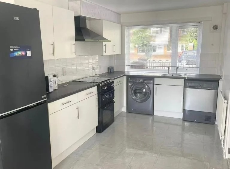 Additional image 5 of Room in a Shared House, Stockport Road, M12, N1 7GU