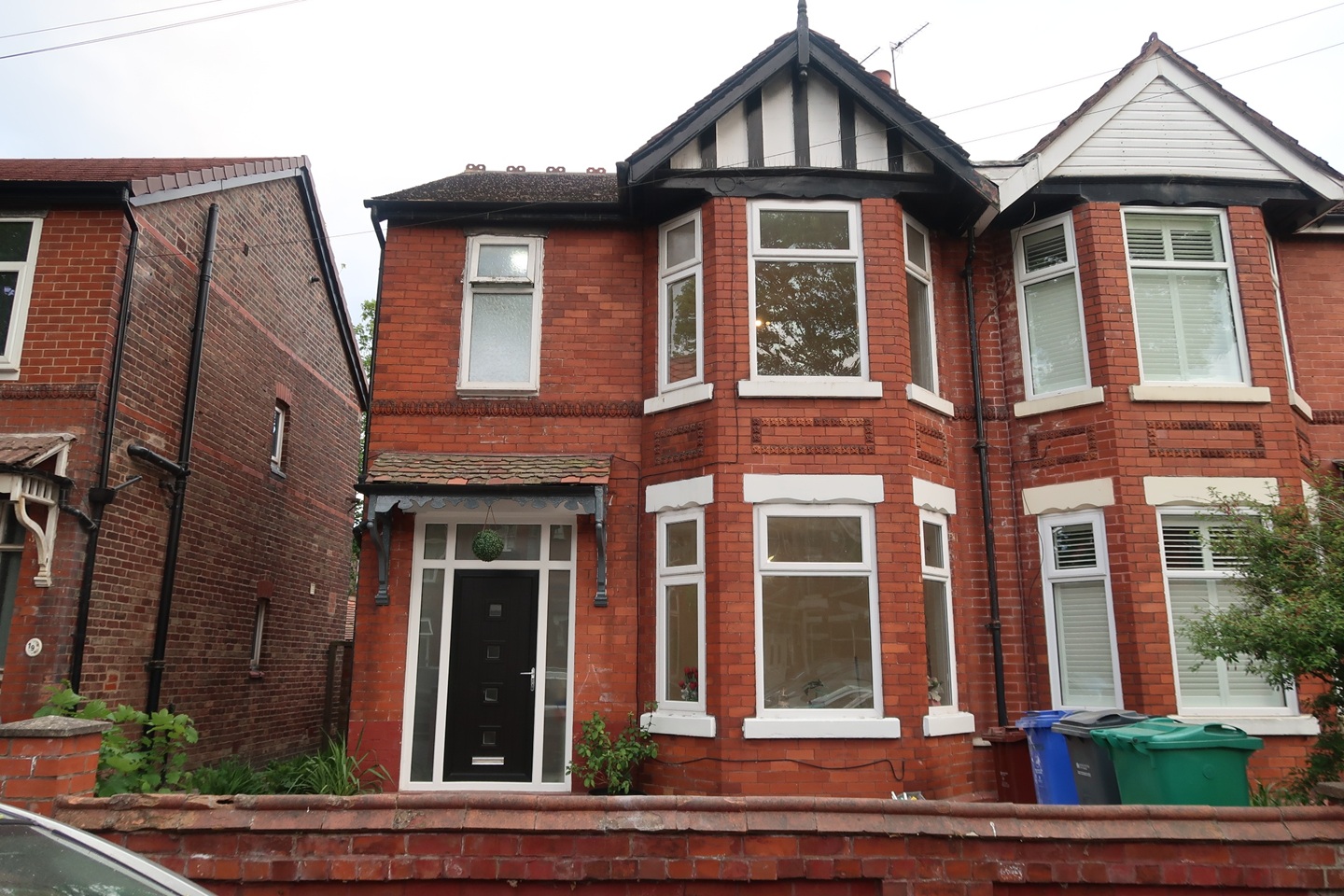 3 Bed Semi-Detached House, Fairview Avenue, M19, N1 7GU