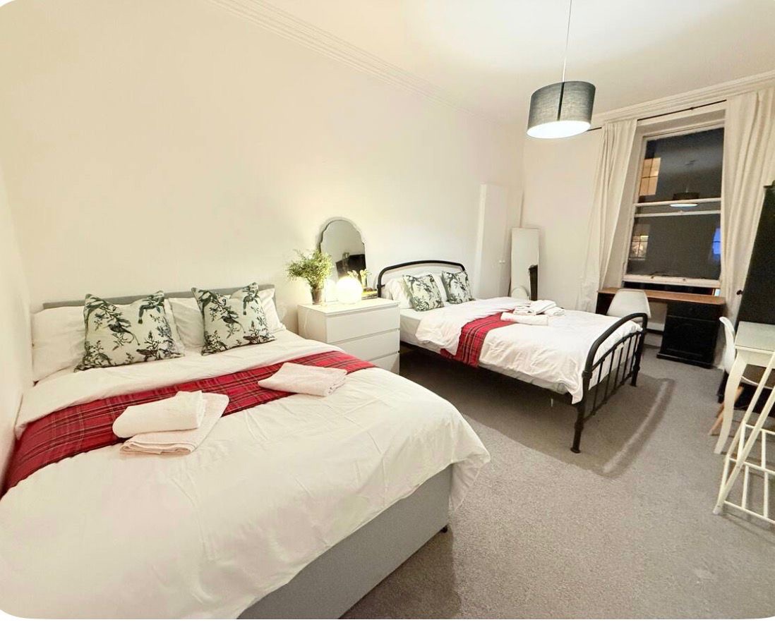 Additional image 3 of 4 Bed Flat, Montague Street, EH8, N1 7GU