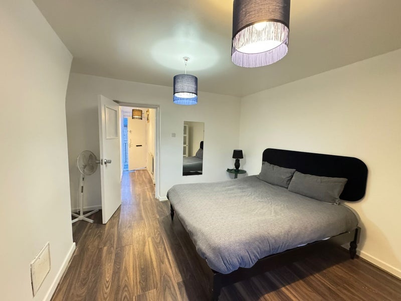 Room in a Shared Flat, Cambridge Heath Road, E2, N1 7GU
