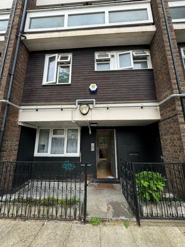 Room in a Shared Flat, Paradise Row, E2, N1 7GU