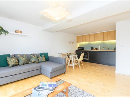1 Bed Flat, The Avenue, LS9