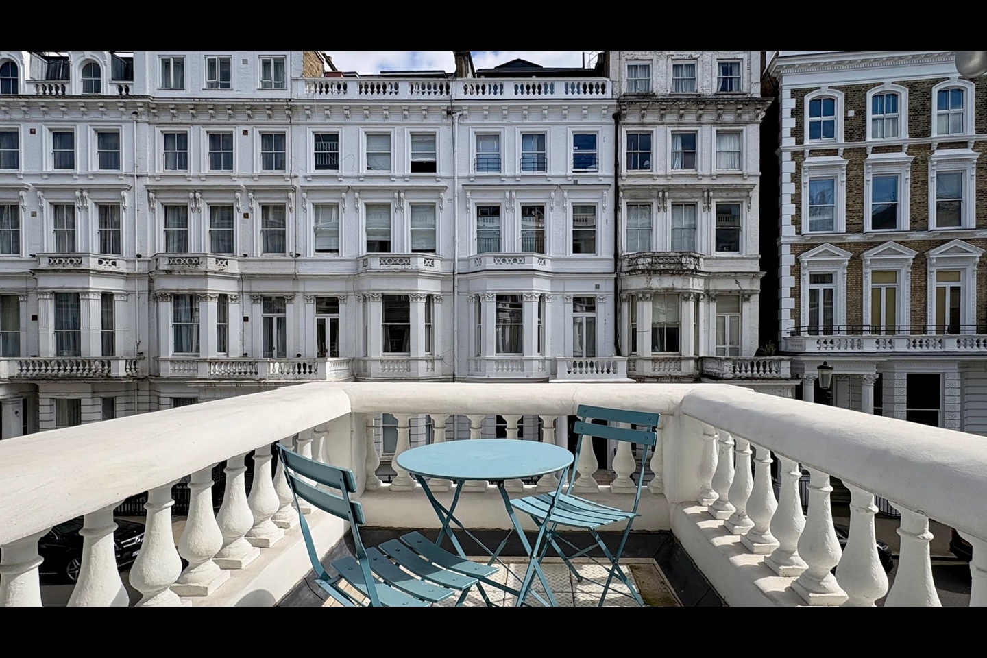 3 Bed Flat, Lexham Gardens, W8, N1 7GU