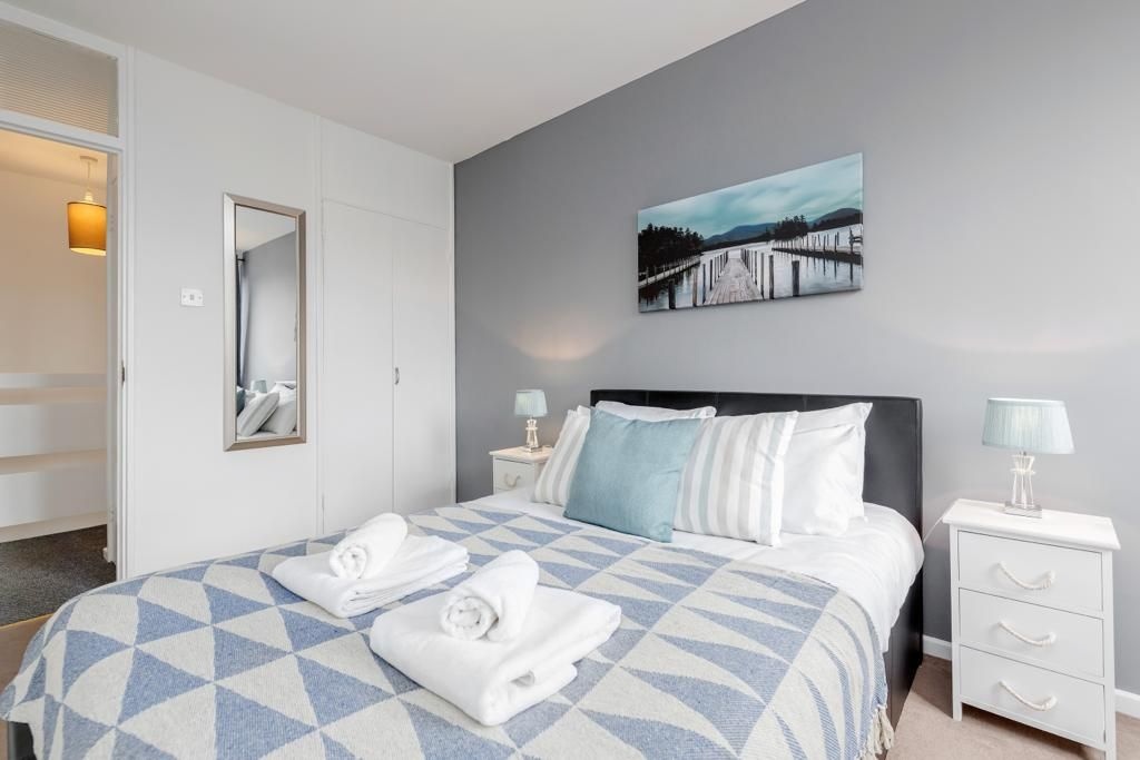 Additional image 12 of 2 Bed Maisonette, Cable St, E1W, N1 7GU