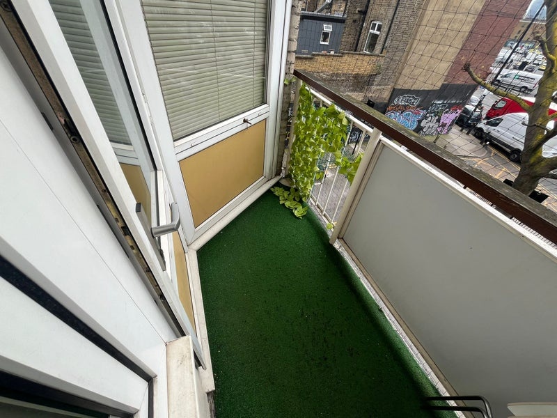 Additional image 3 of Room in a Shared Flat, Commercial Road, E1, N1 7GU