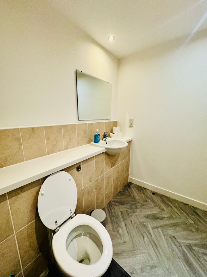 Additional image 10 of 2 Bed Flat, Drybrough Crescent, EH16, N1 7GU