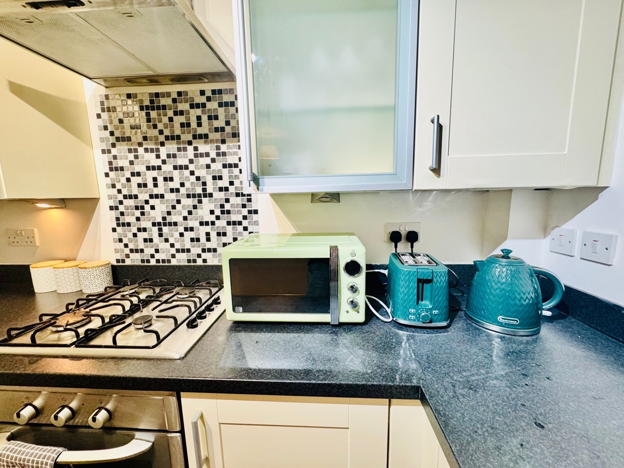 Additional image 14 of 2 Bed Flat, Drybrough Crescent, EH16, N1 7GU