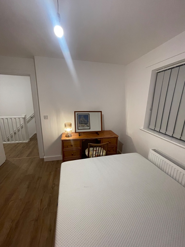 Additional image 2 of 3 Bed Semi-Detached House, Brigham St, M11, N1 7GU