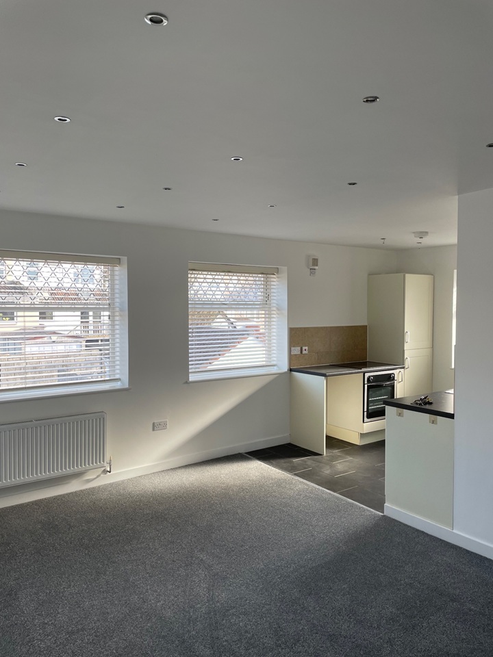 1 Bed Flat, Savoy Road, BS4, N1 7GU