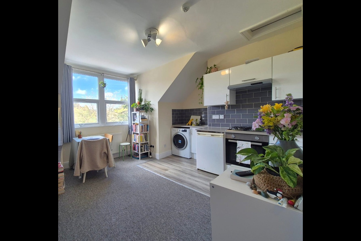 1 Bed Flat, Bath Road, BS4, N1 7GU