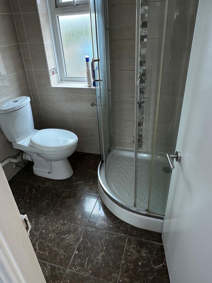 Additional image 9 of 3 Bed Semi-Detached House, Vale Street, M11, N1 7GU