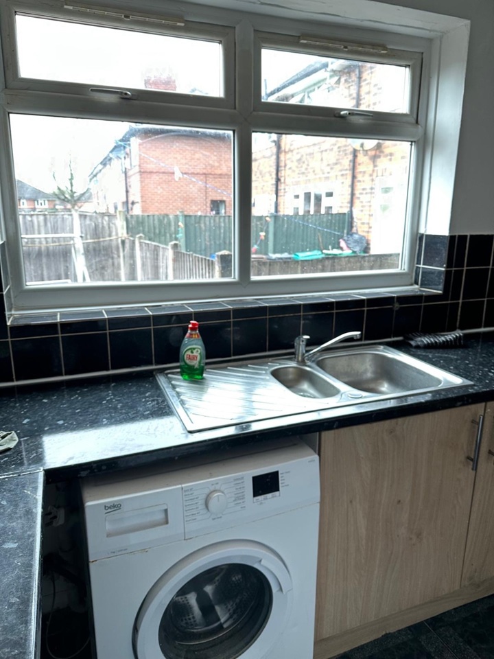 Additional image 12 of 3 Bed Semi-Detached House, Vale Street, M11, N1 7GU