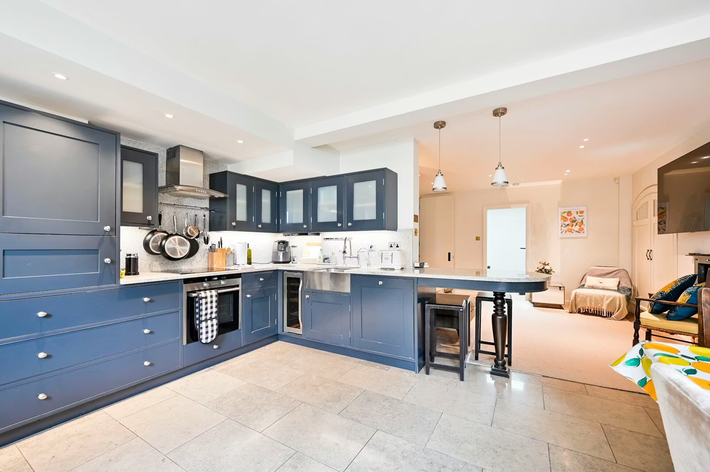 Additional image 6 of 2 Bed Flat, Markham St, SW3, N1 7GU