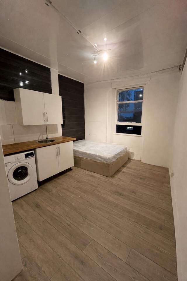 Studio Flat, Southampton Road, NW5, N1 7GU