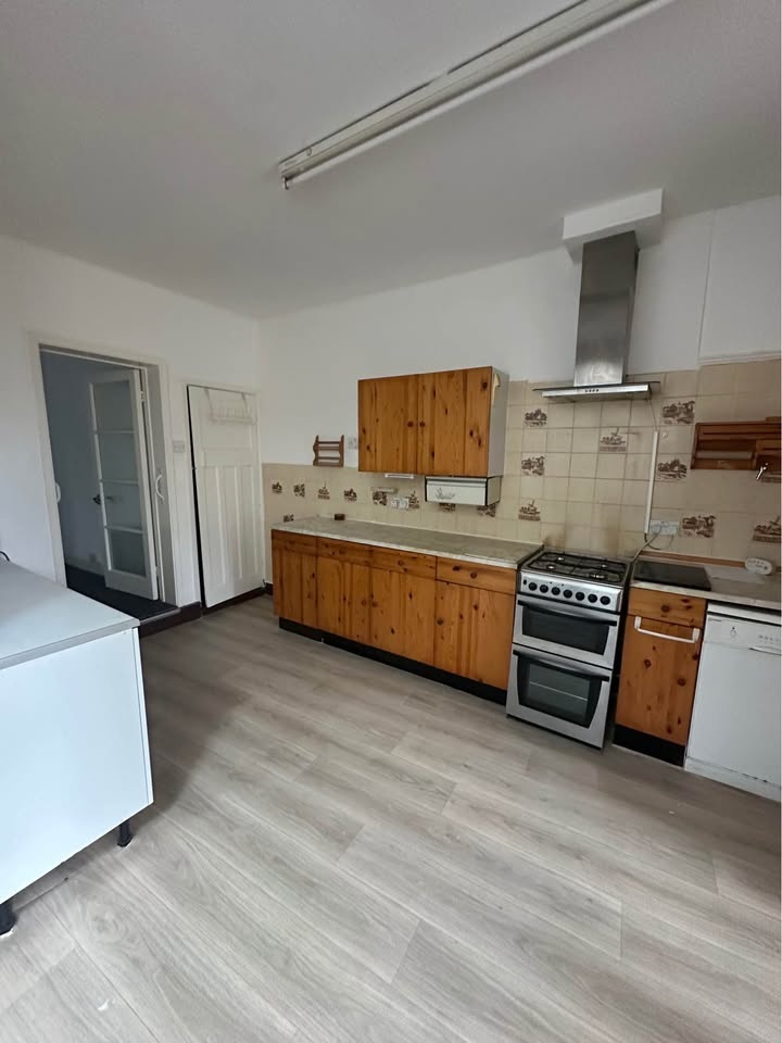 Additional image 4 of Room in a Shared House, Kept Private, IG1, N1 7GU