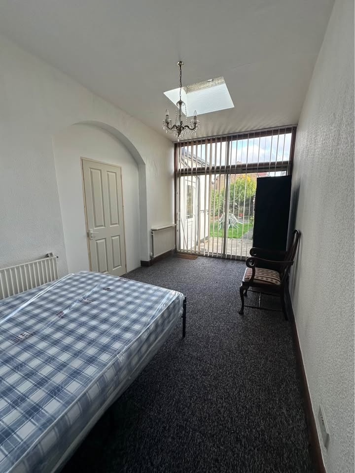 Additional image 2 of Room in a Shared House, Kept Private, IG1, N1 7GU