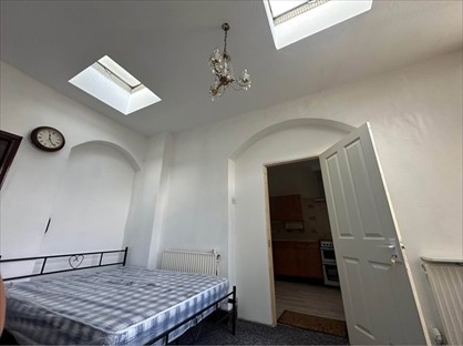 Room in a Shared House, Kept Private, IG1