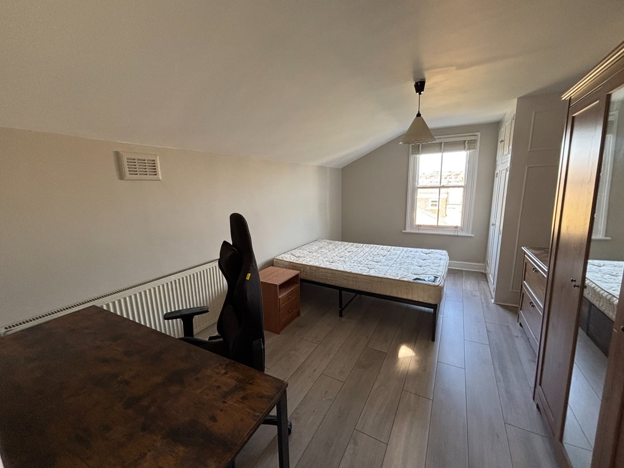 Additional image 3 of 2 Bed Flat, North Street, SW4, N1 7GU