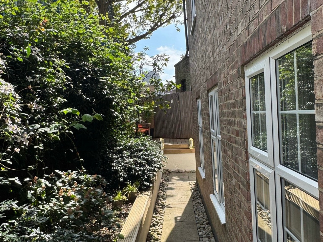 Additional image 10 of 2 Bed Flat, Maresfield Court, NW3, N1 7GU