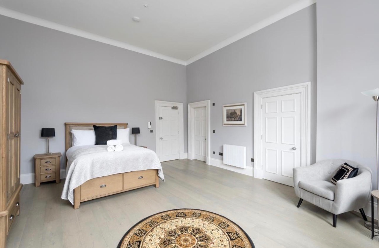 Additional image 3 of Studio Flat, George St, EH2, N1 7GU