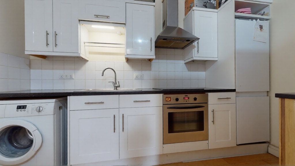 1 Bed Flat, Laugan Walk, SE17, N1 7GU