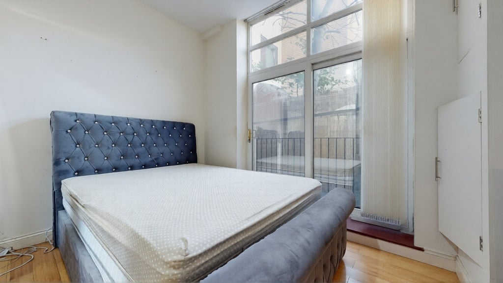Additional image 2 of 1 Bed Flat, Laugan Walk, SE17, N1 7GU